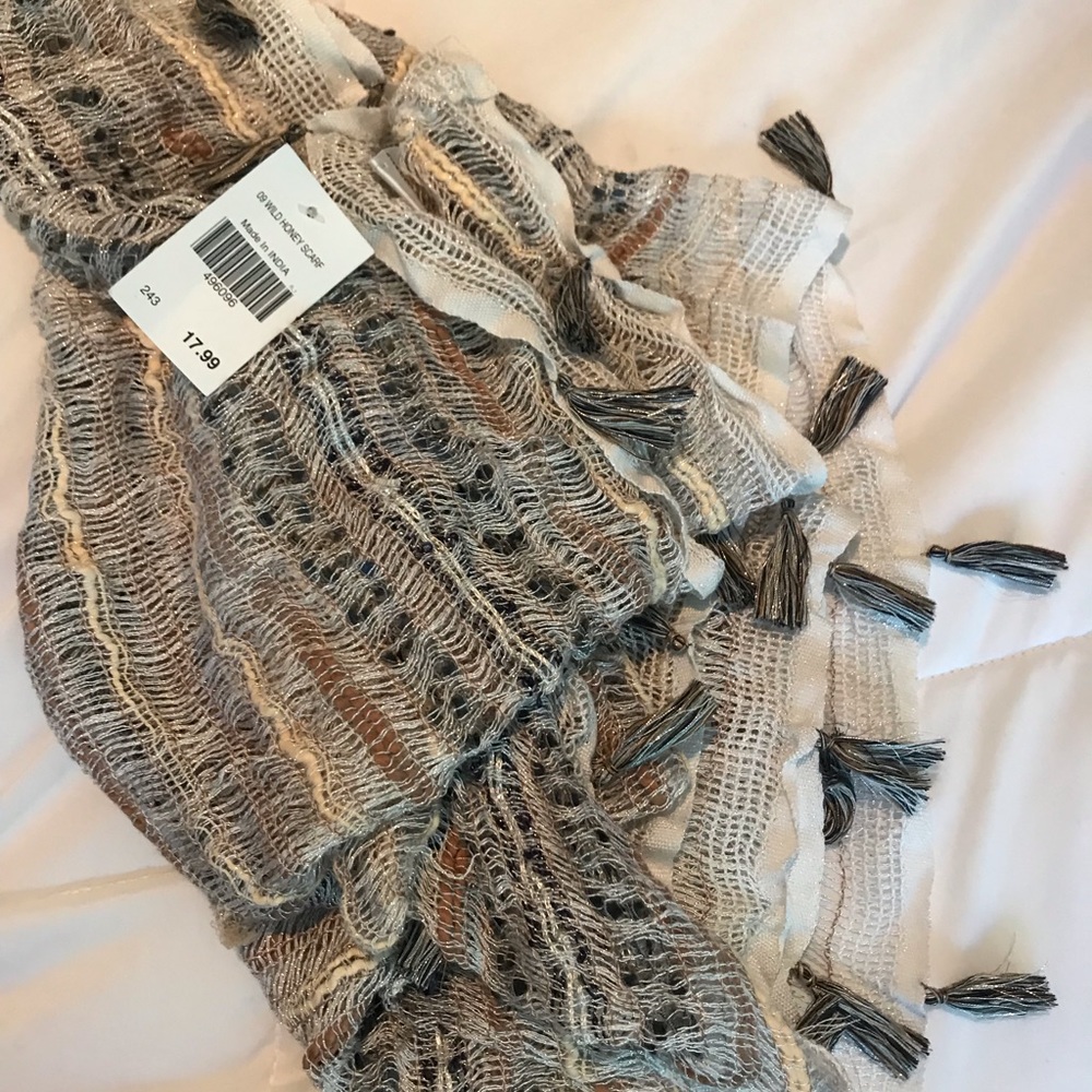 Infinity Scarf - Picture 2 of 2